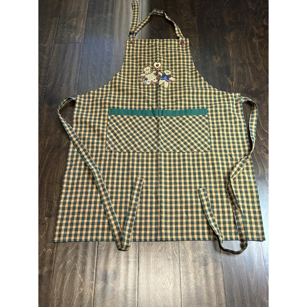 Kay Dee Designs Holiday Apron Hostess Cook Plaid Pockets Christmas Gingerbread